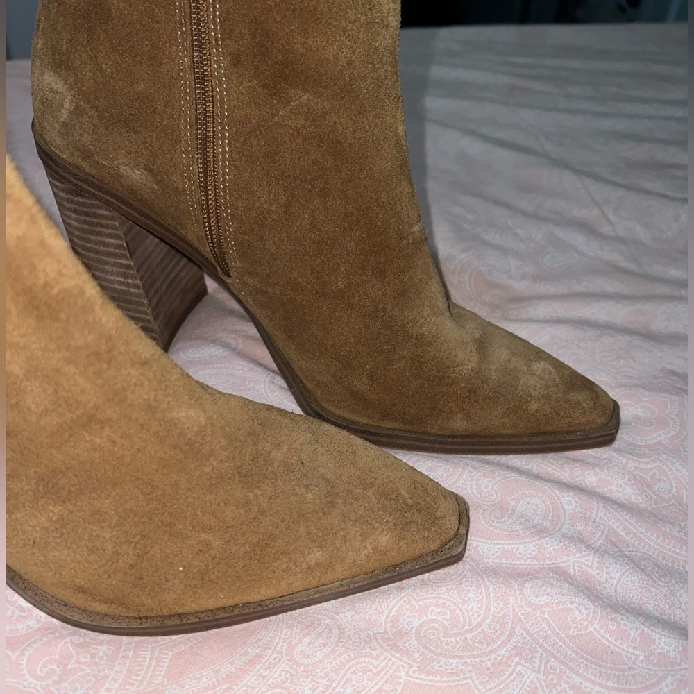 Steve Madden boots
